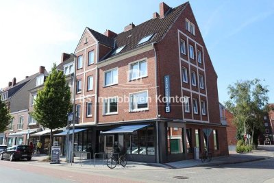 Anfragen bitte vorab per Mail - Komfortable 2 ZKB Wohnung im DG in zentraler Stadtlage !