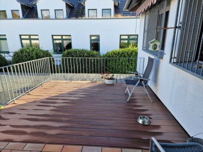 Zentral gelegene 4 Zimmerwohnung mit Einbauküche