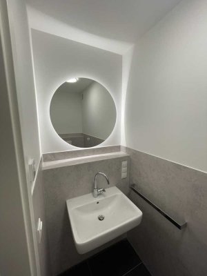 großzügige 2 Zimmerwohnung inkl. Einbauküche, Balkon und separatem WC