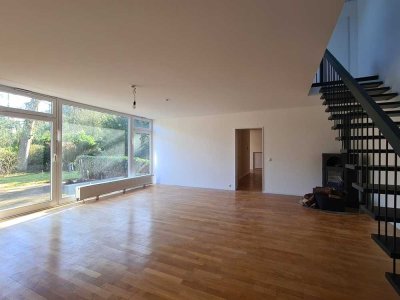 Großzügige und außergewöhnliche Wohnung mit Garten in grüner Randlage von Ramelsloh!