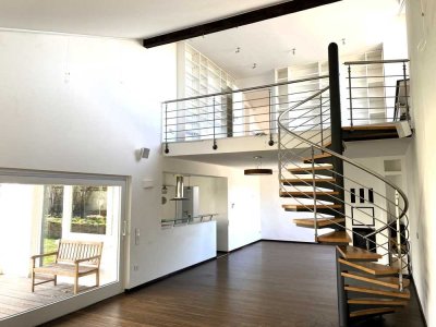 Traumhaus mit Platz für die ganze Familie!
• großes Süd/West-Grundstück •