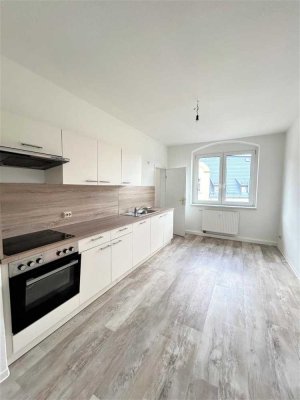 Alles was man braucht - Platz, Einbauküche, toller Blick....