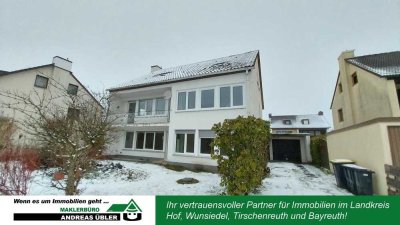 Große 2-Zimmer-Wohnung im Erdgeschoss