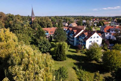 Helle 2-Zimmer-Wohnung mit Balkon am Schloßpark-Marquardt