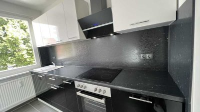 Gemütlich & modern:  Sanierte 3 Zimmer-Wohnung mit EBK & Garten