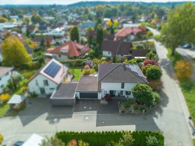 Modernes Einfamilienhaus mit Photovoltaik, Wärmepumpe & großem Garten in Regglisweiler