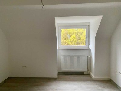 Kurzfristige Anmietung möglich - sanierte 2-Zimmer-Wohnung mit Duschbad