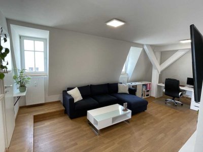 Exklusive, sanierte 2-Zimmer-Wohnung mit Einbauküche in Top Innenstadtlage
