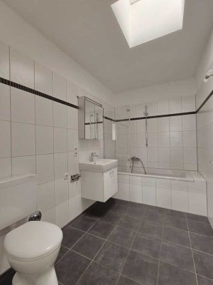 Großzügige 2 ZKB perfekt, WG geeignet,