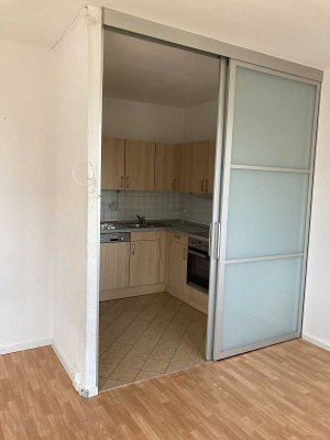 3-Zimmmerwohnung mit moderner Einbauküche und Balkon