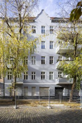 Altbauflair trifft Kiezleben: Attraktive 1-Zimmer-Wohnung im Prenzlauer Berg mit Eigennutzungsoption