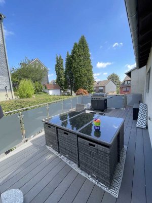 Neuwertige Wohnung mit drei Zimmern sowie Balkon und Hochterrasse in Remscheid