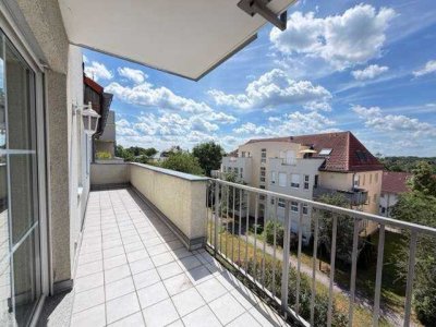 Sonnenbalkon mit Blick ins Rosental - leerstehende 2 Zimmerwohnung mit großem Balkon!