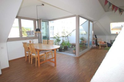Überdurchschnittl. qualitätvolle Dachgeschoßwohnung - Architektenplanung BJ 2016 - zeitnah frei