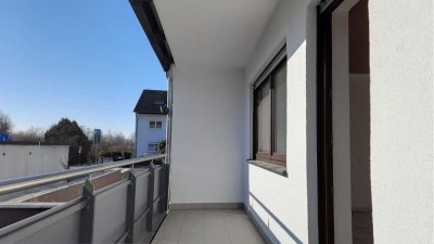 Erstbezug nach Kernsanierung - Wohnung mit Balkon in naturnaher Lage!