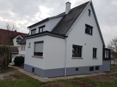 Preiswertes und saniertes 6-Zimmer-Haus zur Miete in Gäufelden