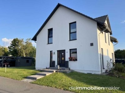 Modernes Traumhaus mit Wohlfühlcharakter- energieeffizient, familienfreundlich und top ausgestattet