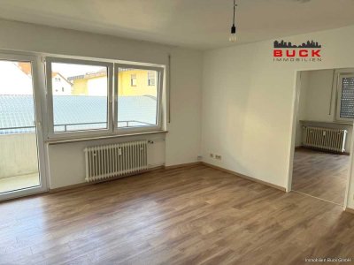 Frisch renovierte Wohnung in zentraler Lage mit zwei Balkonen gesucht?!