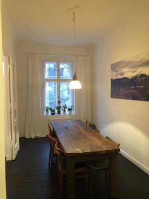 Reuterkiez: 3,5-Zimmer, Stuck, 2. OG, Südbalkon, Wanne, Architektenumbau