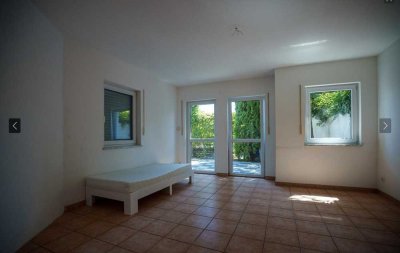 Gute Anbindung, direkt vom Eigentümer, 7 Zimmer & 3 Duschen