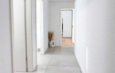 Kernsanierte 3,5-Zimmer Wohnung mit 2 Stellplätzen in Remshalden