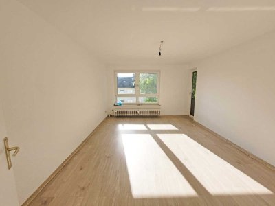 TOLLE AUSSICHT!!! Attraktive 3- Zimmerwohnung in Bad Hersfeld im 2. OG