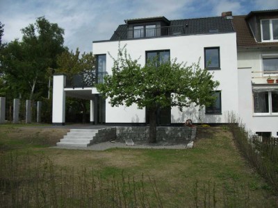 2-Zimmer-DG-Wohnung mit Balkon und Einbauküche in Wolfsburg