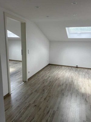 Kernsanierte 2-Zimmer Wohnung