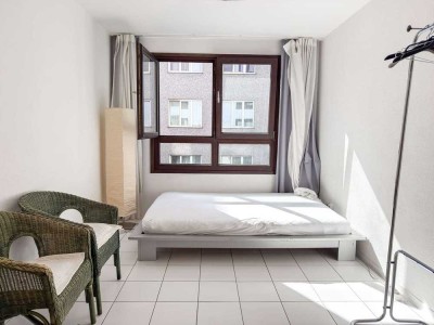 ILIEV IMMOBILIEN: Zentrale und möblierte 1-Zimmerwohnung in der MAXVORSTADT