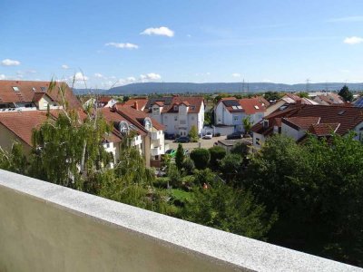 Königstuhlblick mit Einbauküche