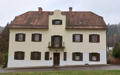 Mehrfamilienhaus im alten Ortskern von Stallhofen