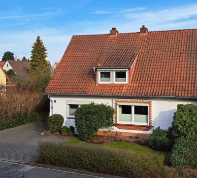 Kreideberg citynah und ruhig: Doppelhaushälfte auf Eigentumsgrundstück mit Garage und Stellplätzen