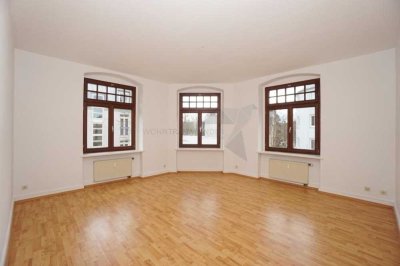 Schöne 3-Raum-Altbauwohnung mit Einbauküche