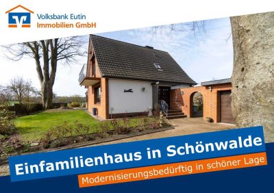 Modernisierungsbedürftiges Juwel: Familienhaus mit Ausblick in Schönwalde a.B.