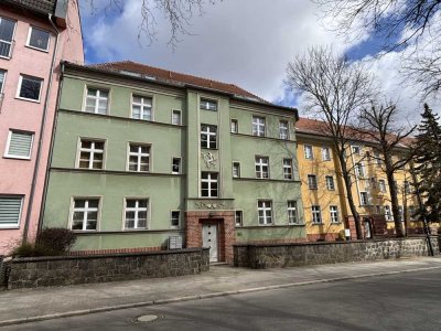 2-Zimmer-Dachgeschoss-Wohnung in Bahnhofsnähe