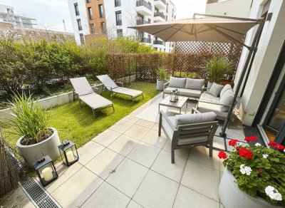 Stadtleben trifft Natur: Helle Wohnung mit Terrasse am Spreeufer