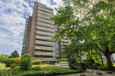 Drei Eigentumswohnungen mit Tiefgaragenstellplätzen in Düsseldorf-Golzheim