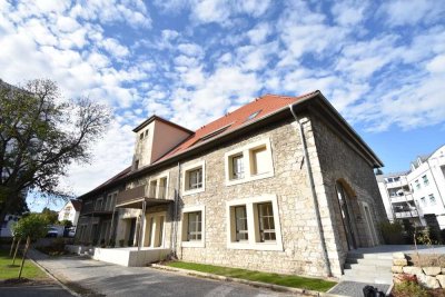 Traumhafte Dachgeschosswohnung in historischem Ambiente mit 4 Zimmern