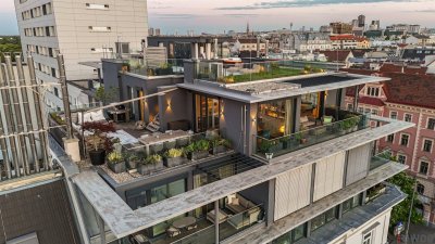 PENTHOUSE ohne SCHRÄGEN mit Vollverglasung und Wellnessterrasse inkl. Sauna und Blick über Wien - außergewöhnliche RARITÄT mit 2x Garagenplätzen im Haus / Kaufpreis inkl. Einrichrtung