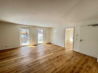 KL-City - Neubau-Erstbezug: Großzügige, lichtdurchflutete 3-Zimmer-Wohnung mit Balkon u. Einbauküche
