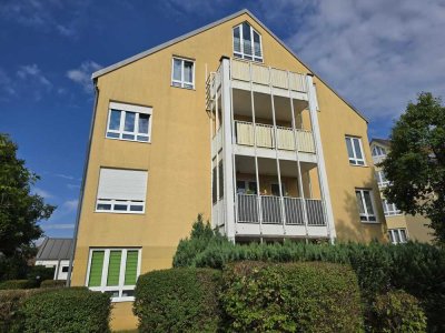 helle 2-Zimmer Eigentumswohnung mit Balkon in ruhiger, zentraler Lage zu verkaufen.