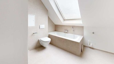 Frisch renovierte luxeriöse Wohnung über zwei Etagen mit Balkon und Kamin (WG-geeignet)