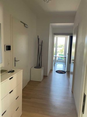 Sehr schicke moderne  3-Zimmer Wohnung mit Balkon und EBK in Hofheim am Taunus