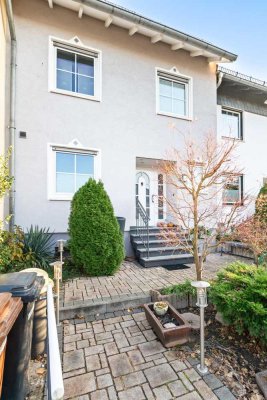 Soforteinzug ohne Kompromisse ! Wunderschönes Reihenmittelhaus Rö-Urberach