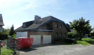 Schönes Einfamilienhaus mit Einliegerwohnung und Loggien in bester Lage in 53819 Neunkirchen-Seelsch