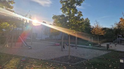 super familienfreundliche Anlage - Sonnenterrasse ca. 35 m²- grün - hell