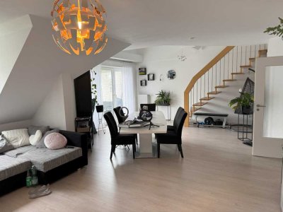 Schöne 3,5-Zimmer-Maisonette-Wohnung mit gehobener Innenausstattung in Schloß Holte-Stukenbrock