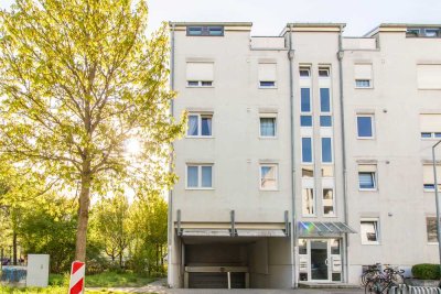 Super schöne 2 Zi. ETW mit hohen Räumen, lichtdurchflutet und Weitblick, TG-Stellplatz & Terrassen