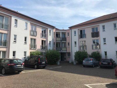 Schöne 1-Zimmer-Studenten-Wohnung mit Einbauküche in Landau
