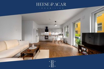 Reduzierte Provision – bezugsfrei: Wunderschöne, neuwertige 2-Zimmer-Wohnung mit eigenem Garten